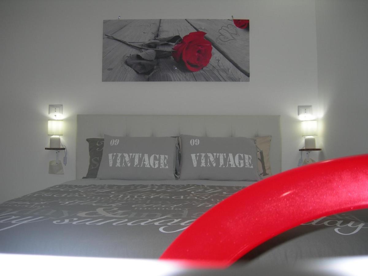 Capri House Apartment Fasano Bagian luar foto