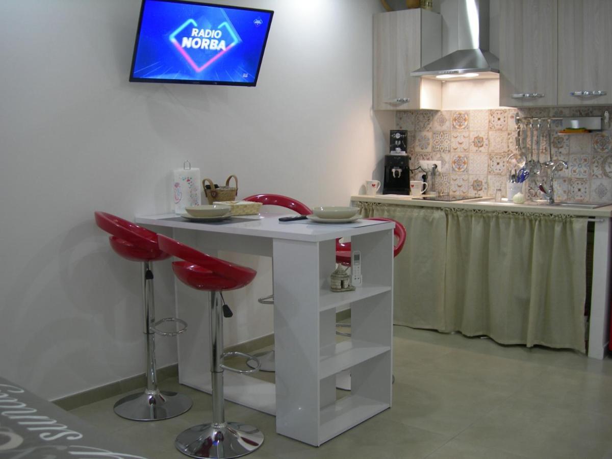Capri House Apartment Fasano Bagian luar foto