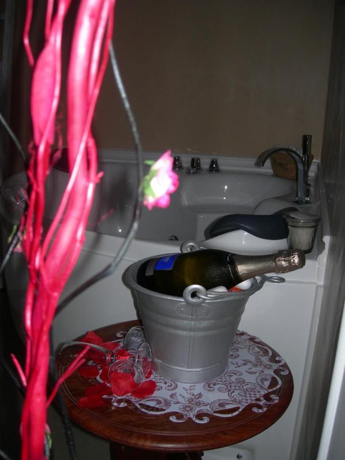 Capri House Apartment Fasano Bagian luar foto