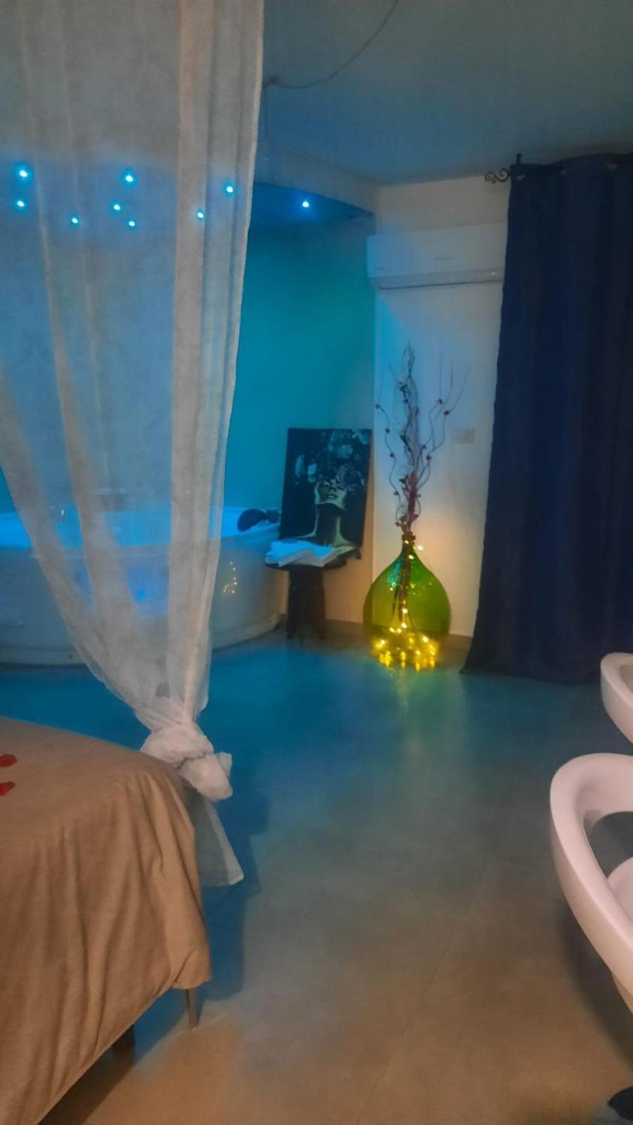 Capri House Apartment Fasano Bagian luar foto