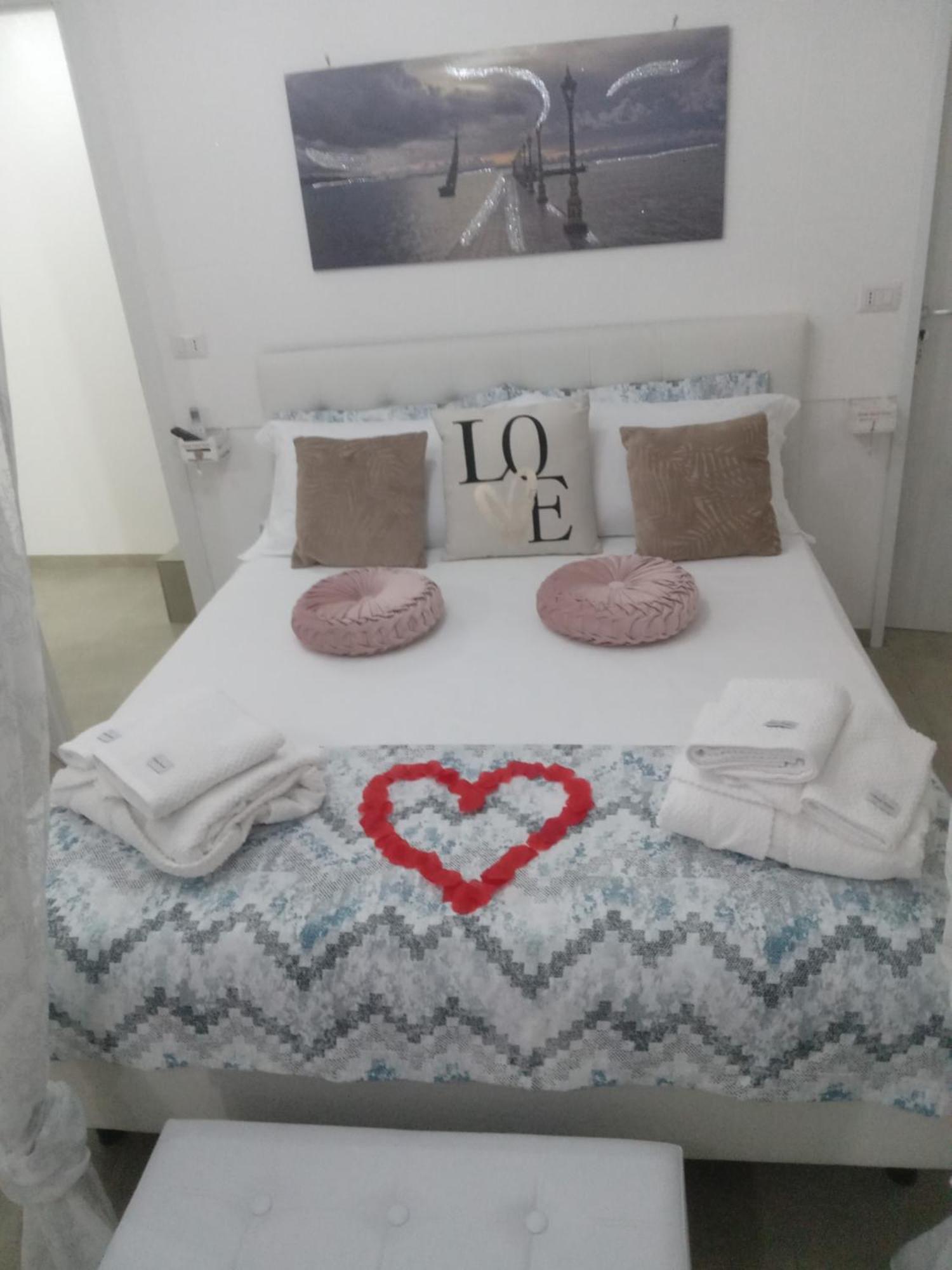 Capri House Apartment Fasano Bagian luar foto